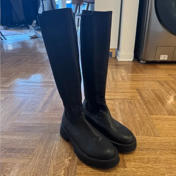 Tall black boots - Picture 2 of 7